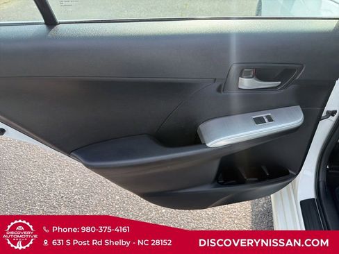 Used 2014 Toyota Camry SE w/ Moonroof Package FWD image 27