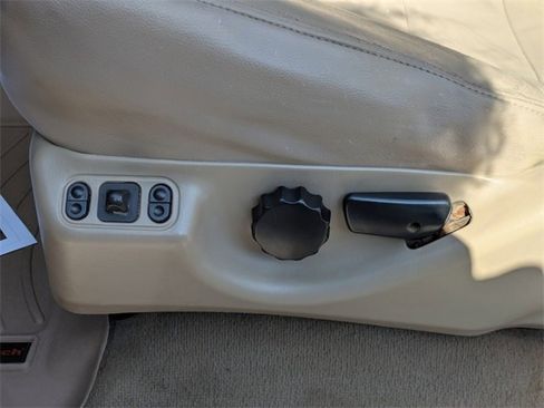 Used 2005 Ford F250 Lariat image 18