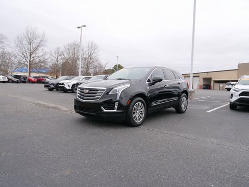 Used 2018 Cadillac XT5 Luxury w/ Driver Awareness Package image 8