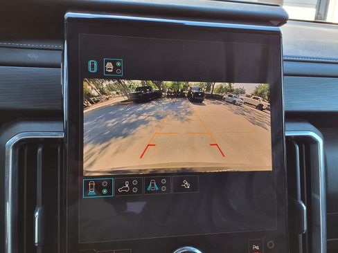 Used 2025 GMC Acadia Elevation FWD image 28