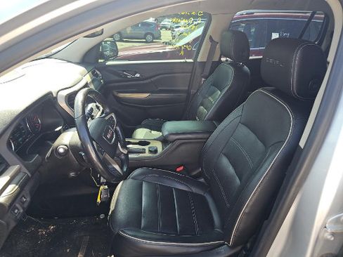 Used 2019 GMC Acadia Denali AWD/4WD image 3