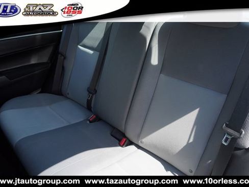Used 2015 Toyota Corolla L FWD image 17