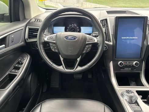 Used 2023 Ford Edge SEL image 13