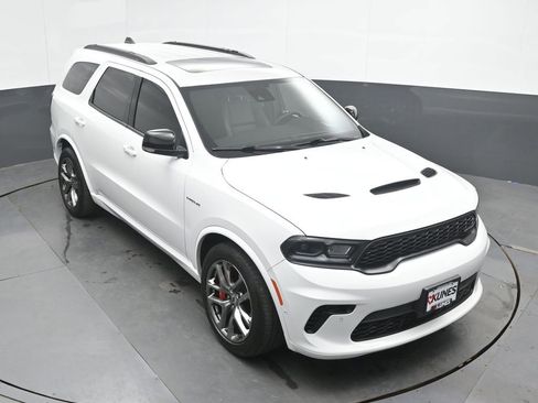Used 2024 Dodge Durango R/T w/ Tow 'N Go Group AWD/4WD image 35