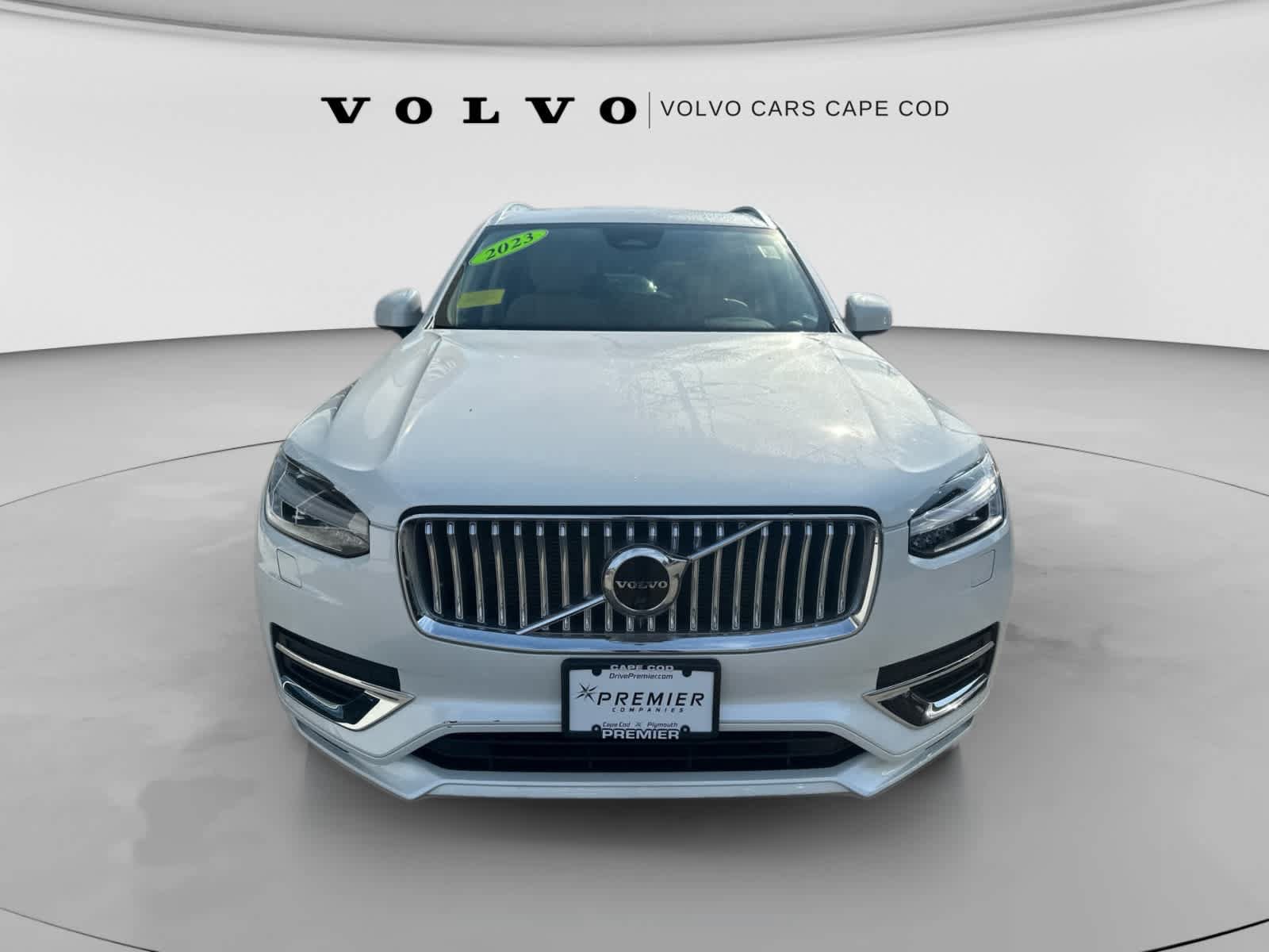 Used 2023 Volvo XC90 B5 Plus w/ Protection Package Premier AWD/4WD image 3