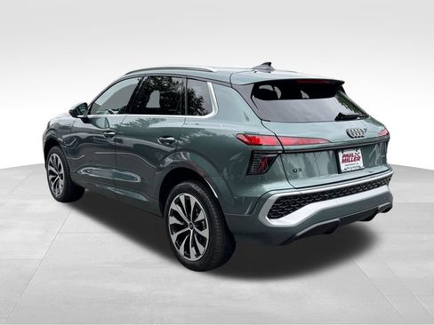 New 2026 Audi Q3 quattro 2.0T AWD/4WD image 5