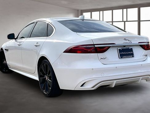 Used 2022 Jaguar XF R-Dynamic SE AWD/4WD image 12
