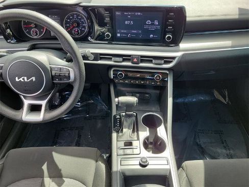 Used 2022 Kia K5 LXS image 16