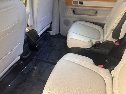 New 2025 Volkswagen ID. Buzz 1st Edition image 11