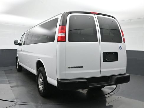Used 2023 Chevrolet Express 3500 LS RWD image 5