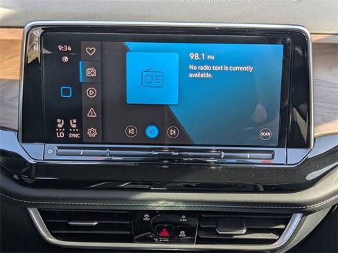 New 2026 Volkswagen Atlas SE image 16