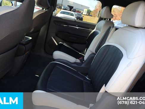 Used 2024 Kia EV9 GT-Line image 17