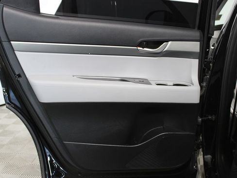 Used 2025 Hyundai Palisade SEL FWD image 23