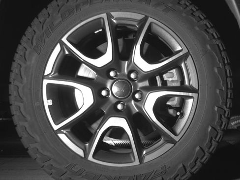 Used 2025 Jeep Compass Trailhawk AWD/4WD image 13