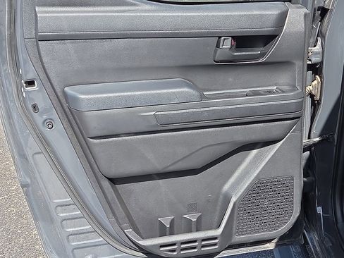 Used 2024 Toyota Tacoma SR image 18