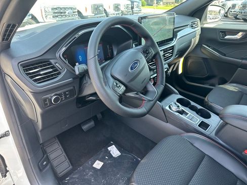 New 2025 Ford Escape ST-Line w/ Tech Pack #1 image 11