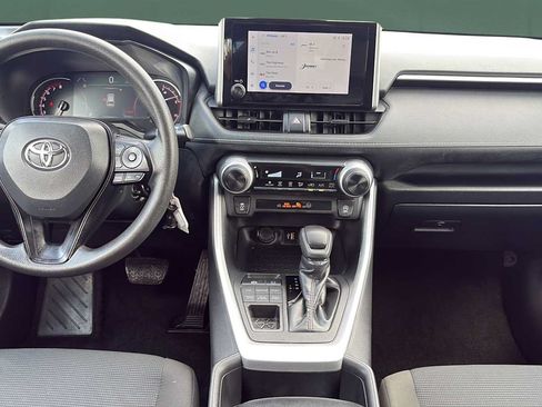 Used 2025 Toyota RAV4 LE AWD/4WD image 19