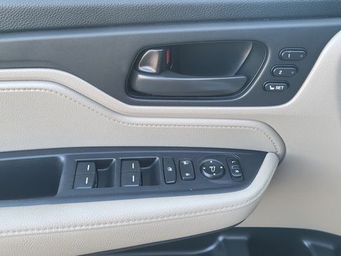 Used 2024 Honda Odyssey EX-L image 16