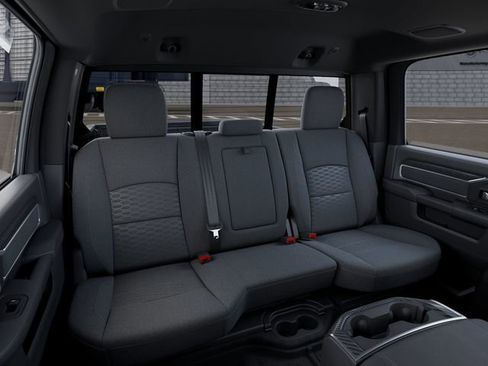 New 2026 RAM 3500 Big Horn AWD/4WD image 15