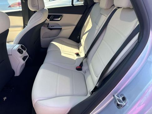 New 2026 Mercedes-Benz GLC 300 4MATIC image 7