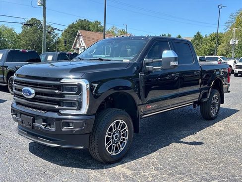 Used 2025 Ford F250 Platinum w/ Platinum Plus Package AWD/4WD image 3