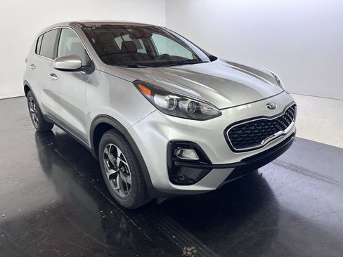 Used 2021 Kia Sportage LX image 4