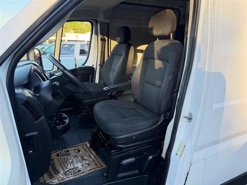Used 2019 RAM ProMaster 2500 FWD image 17