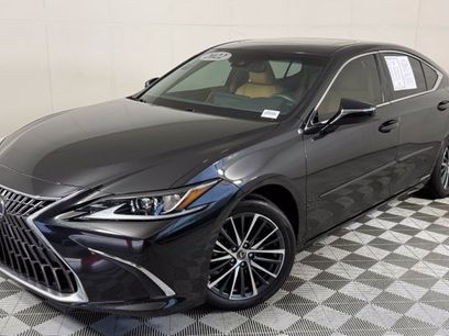 Used 2022 Lexus ES 300h w/ Premium Package