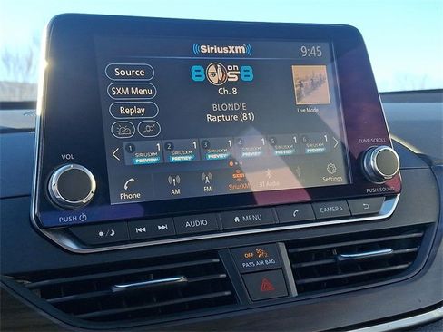 Used 2024 Nissan Altima 2.5 SV image 14