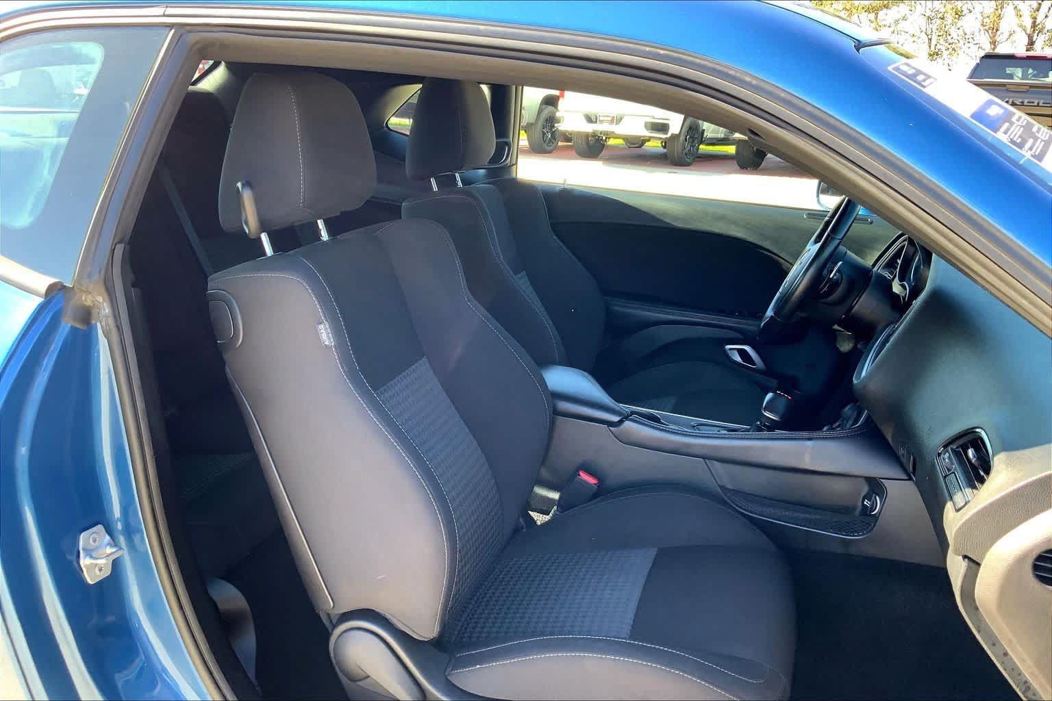 Used 2022 Dodge Challenger GT w/ Driver Convenience Group RWD image 7