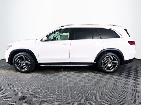 New 2026 Mercedes-Benz GLS 450 4MATIC image 3