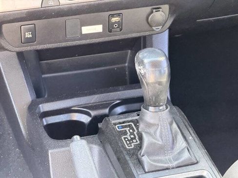 Used 2017 Toyota Tacoma SR image 16