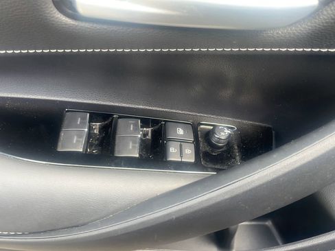 Used 2022 Toyota Corolla SE FWD image 16