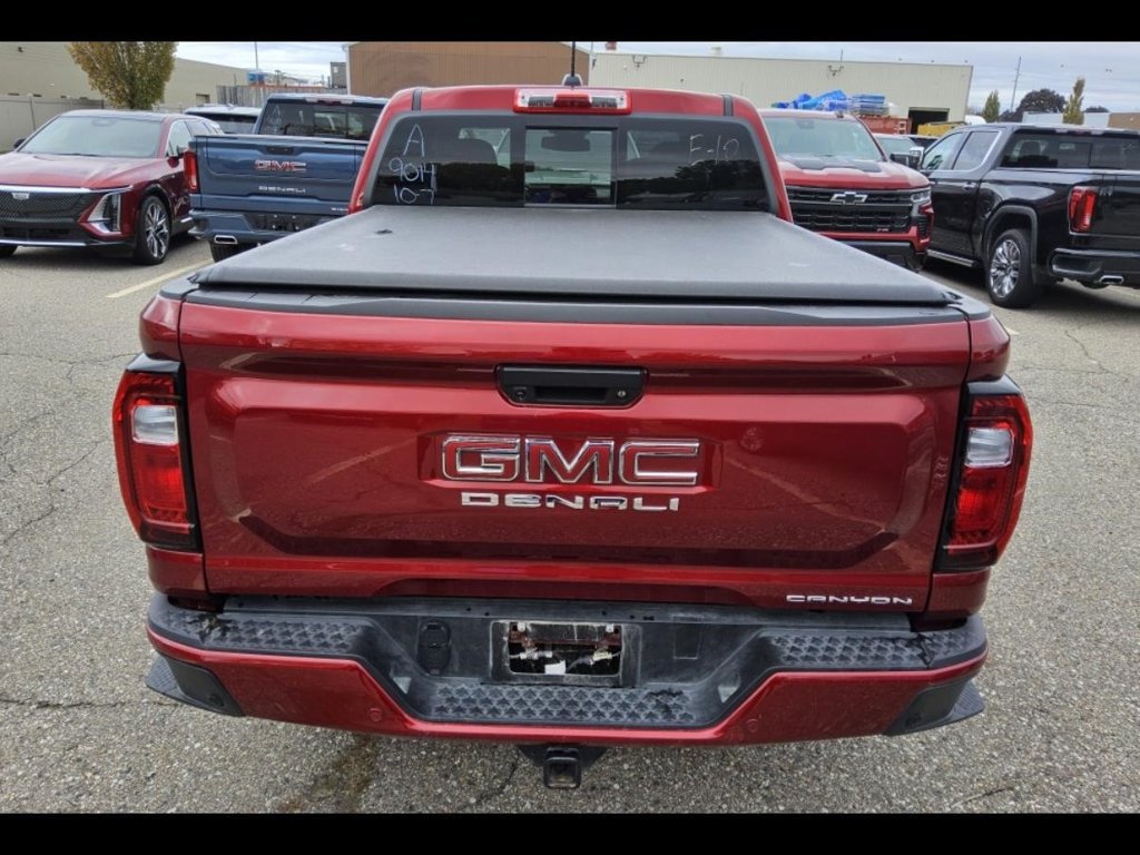 Used 2026 GMC Canyon Denali AWD/4WD image 7