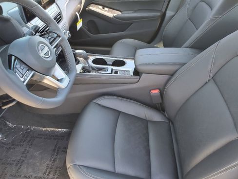 New 2025 Nissan Altima 2.5 SL image 14