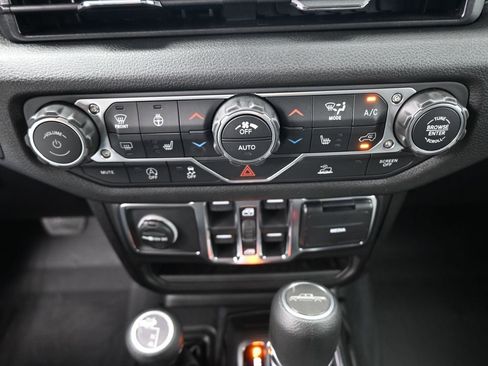 New 2026 Jeep Gladiator Sport image 3