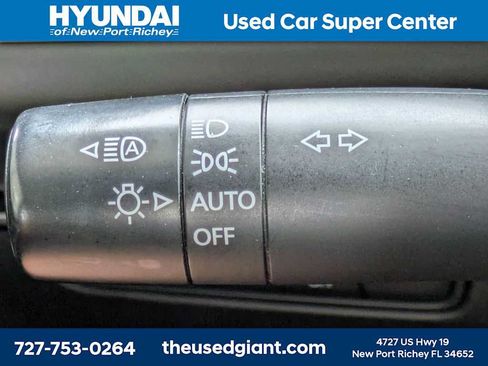 Used 2021 MAZDA MAZDA3 s FWD image 33