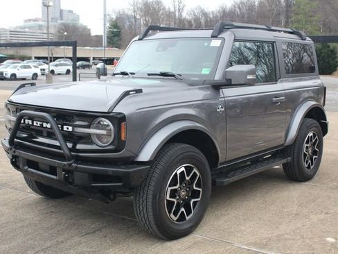 Used 2022 Ford Bronco Outer Banks image 1