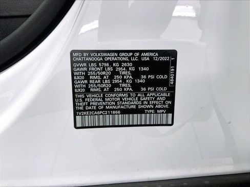 Certified 2023 Volkswagen Atlas Cross Sport SE w/ Panoramic Sunroof Package AWD/4WD image 32