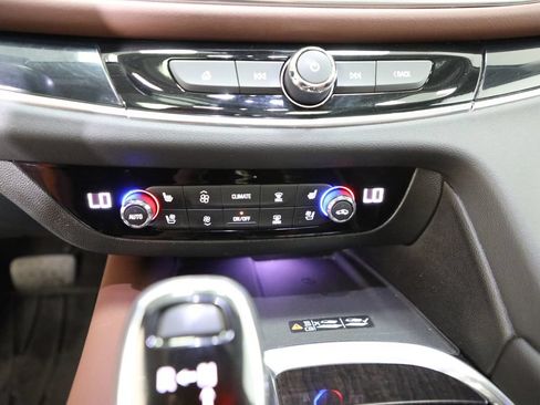 Certified 2020 Buick Enclave Avenir w/ Avenir Technology Package AWD/4WD image 7