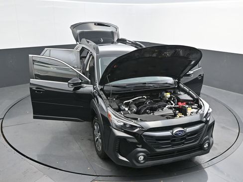 Used 2024 Subaru Outback Premium image 43