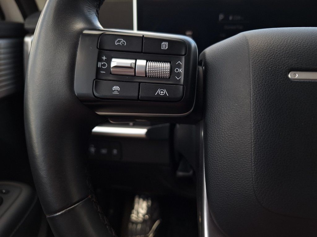 Certified 2024 Hyundai Santa Fe SEL FWD image 16