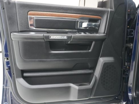 Used 2014 RAM 3500 Laramie w/ Convenience Group image 12