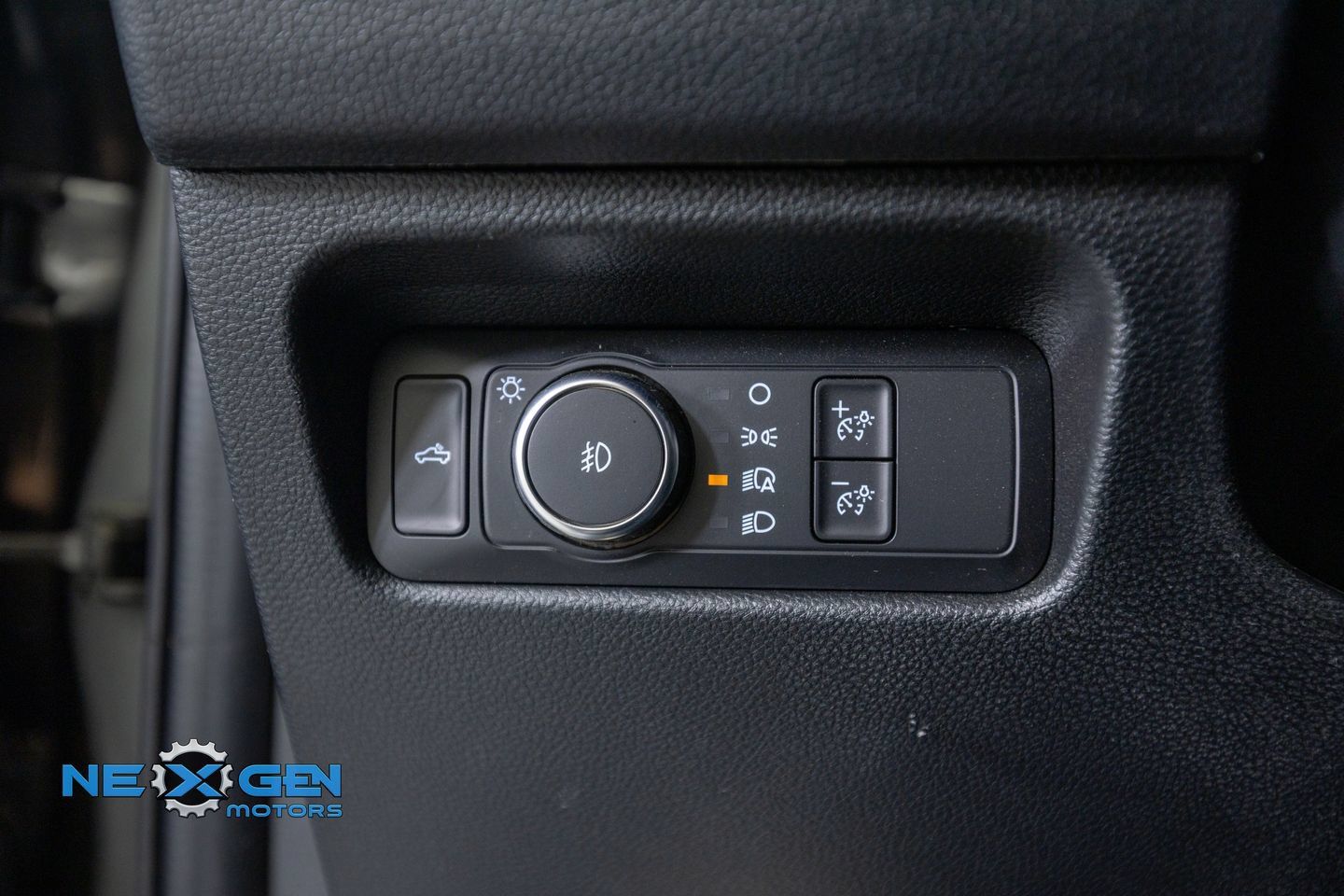 Used 2024 Ford Ranger XLT w/ Equipment Group 301A High AWD/4WD image 16