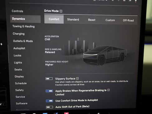 Used 2024 Tesla Cybertruck Cyberbeast image 31