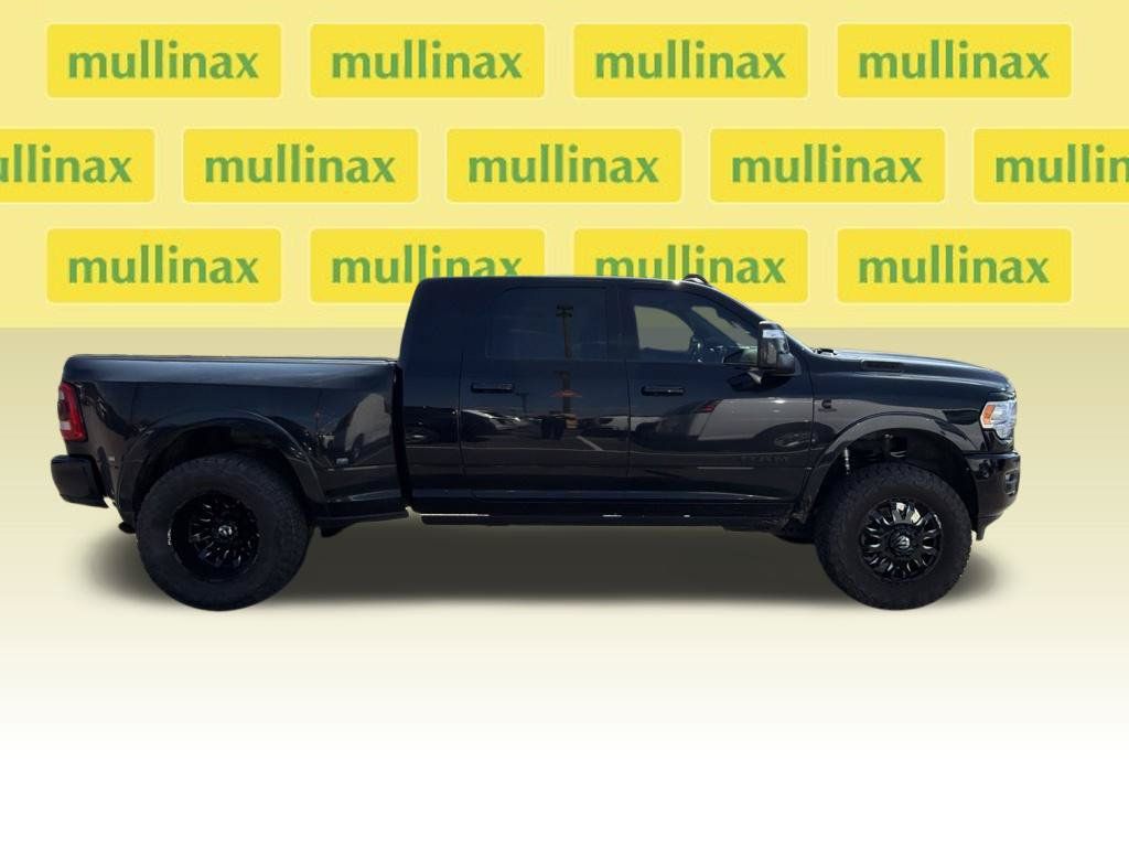 Used 2024 RAM 3500 Limited AWD/4WD image 12