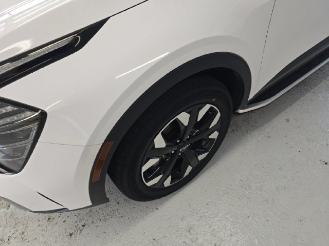 Certified 2024 Kia Sportage X-Line w/ X-Line Premium Package AWD/4WD image 9