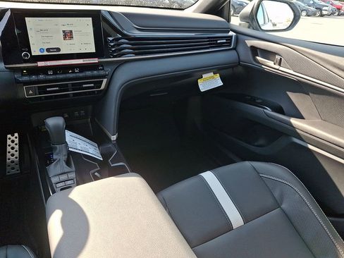 New 2026 Toyota Camry SE image 12