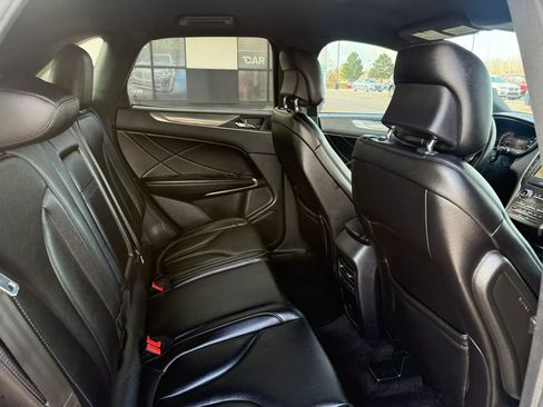 Used 2017 Lincoln MKC Premiere image 24