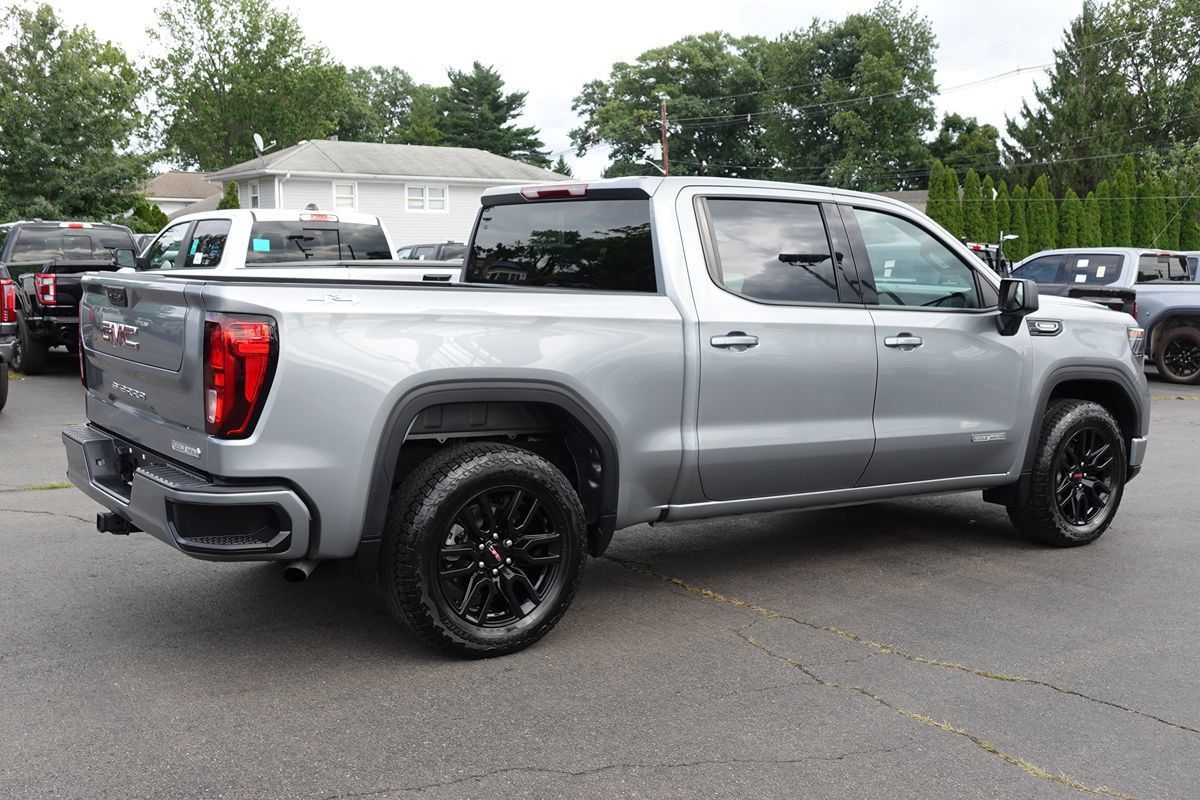 Used 2025 GMC Sierra 1500 Elevation AWD/4WD image 3
